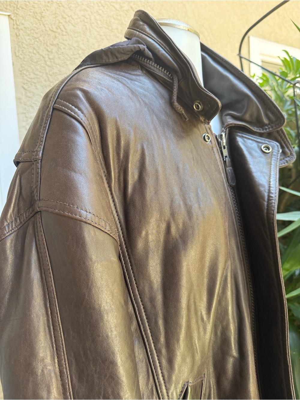 Vintage 90’s Andrew Marc Men's Dark Brown Leather Bomber Jacket with the Hood